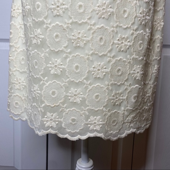 🔥SOLD🔥 Maggy London Retro Lace Overlay Dress Cream 12 - Picture 3 of 16
